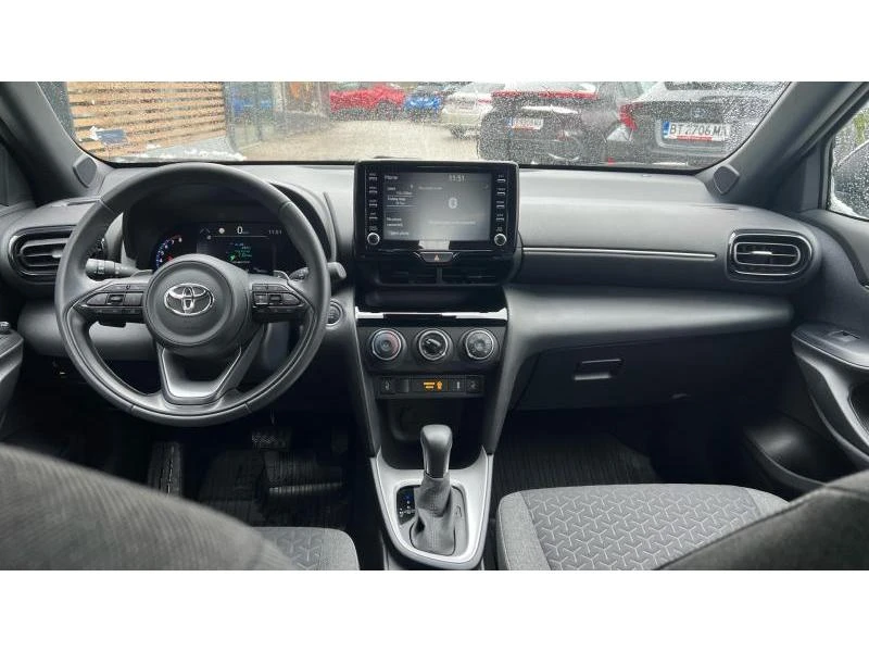 Toyota Yaris Cross 1, 5 CVT Chic, снимка 11 - Автомобили и джипове - 49561364