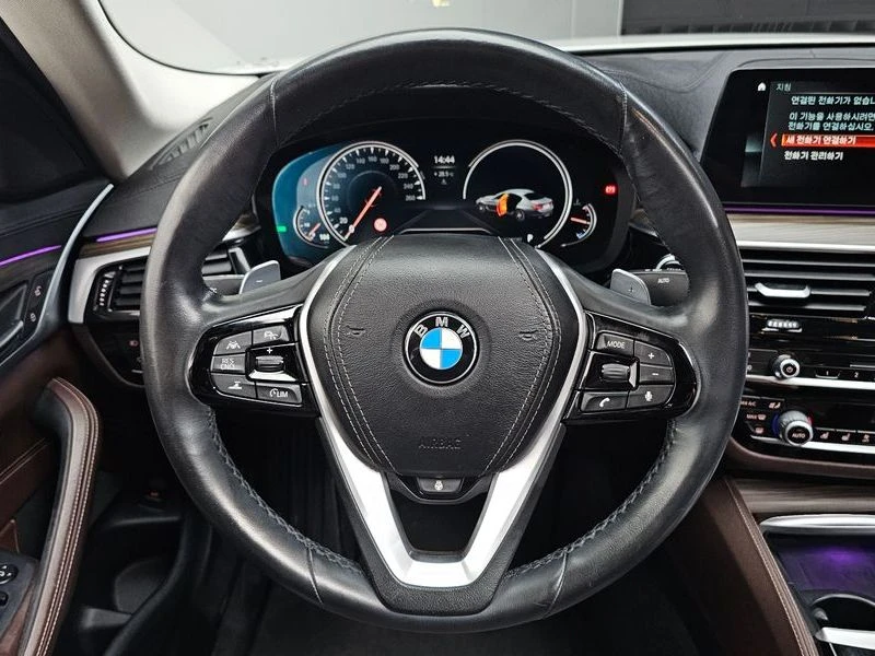 BMW 530 530I Luxury Plus, снимка 9 - Автомобили и джипове - 55505393