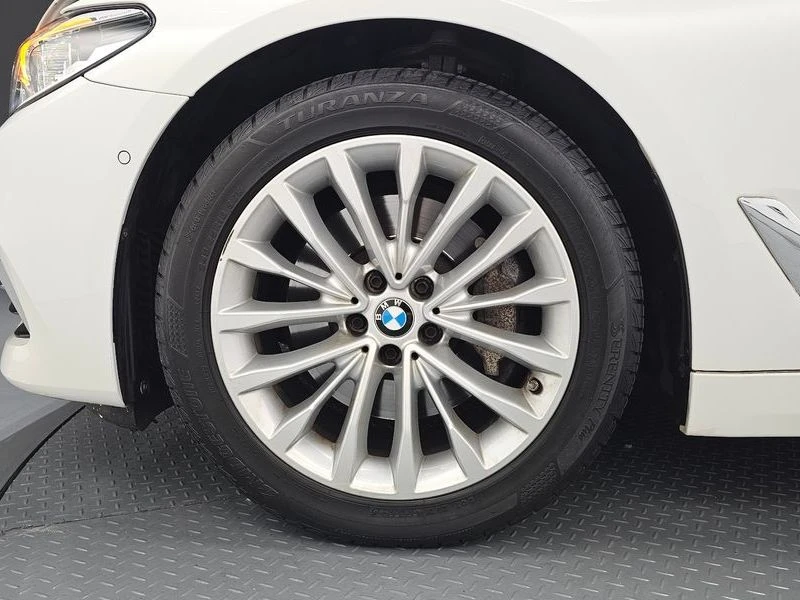 BMW 530 530I Luxury Plus, снимка 5 - Автомобили и джипове - 55505393