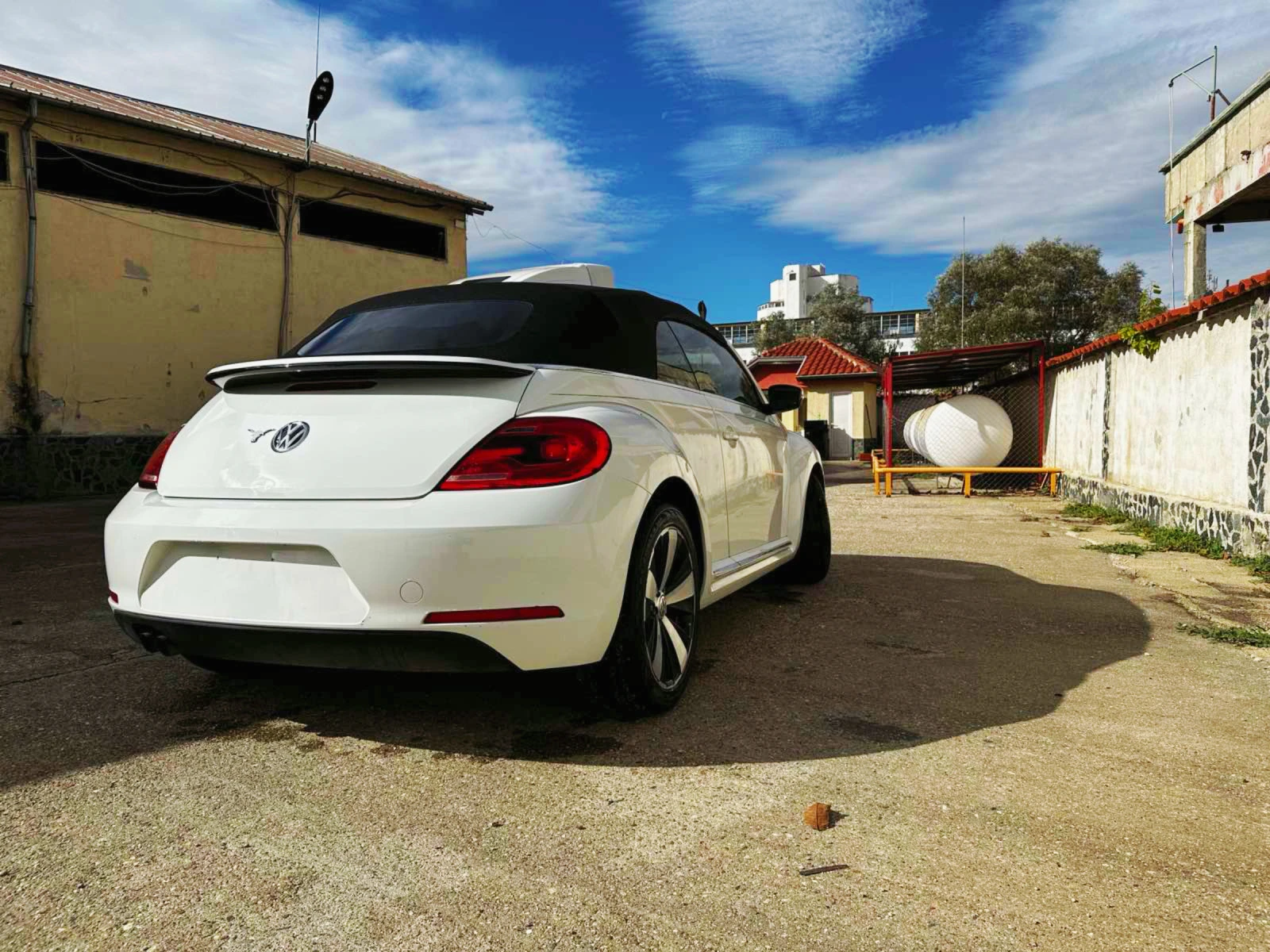 VW Beetle * CABRIO* NAVI* R-LINE* EXCLUSIVE* ГОТОВ ЛИЗИНГ - изображение 8