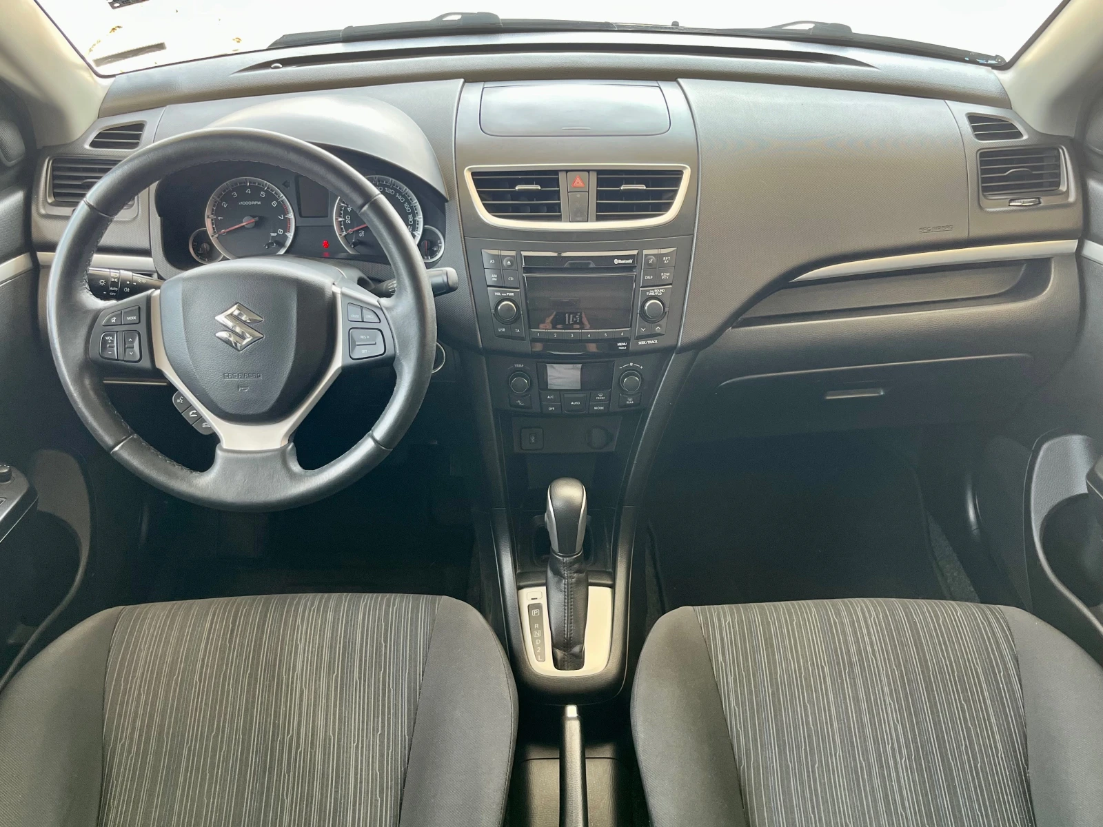 Suzuki Swift 1.2 Бензин / Автомат / Автопилот / Подгрев - изображение 7