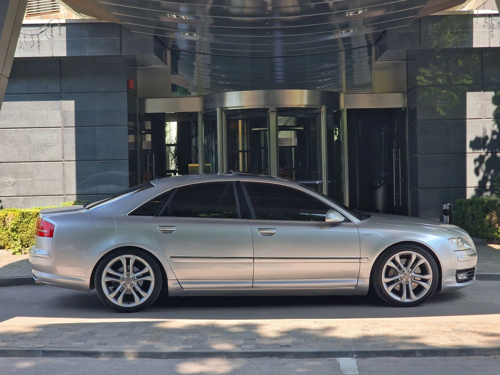 Audi A8 S8 PACK 335кс - изображение 8
