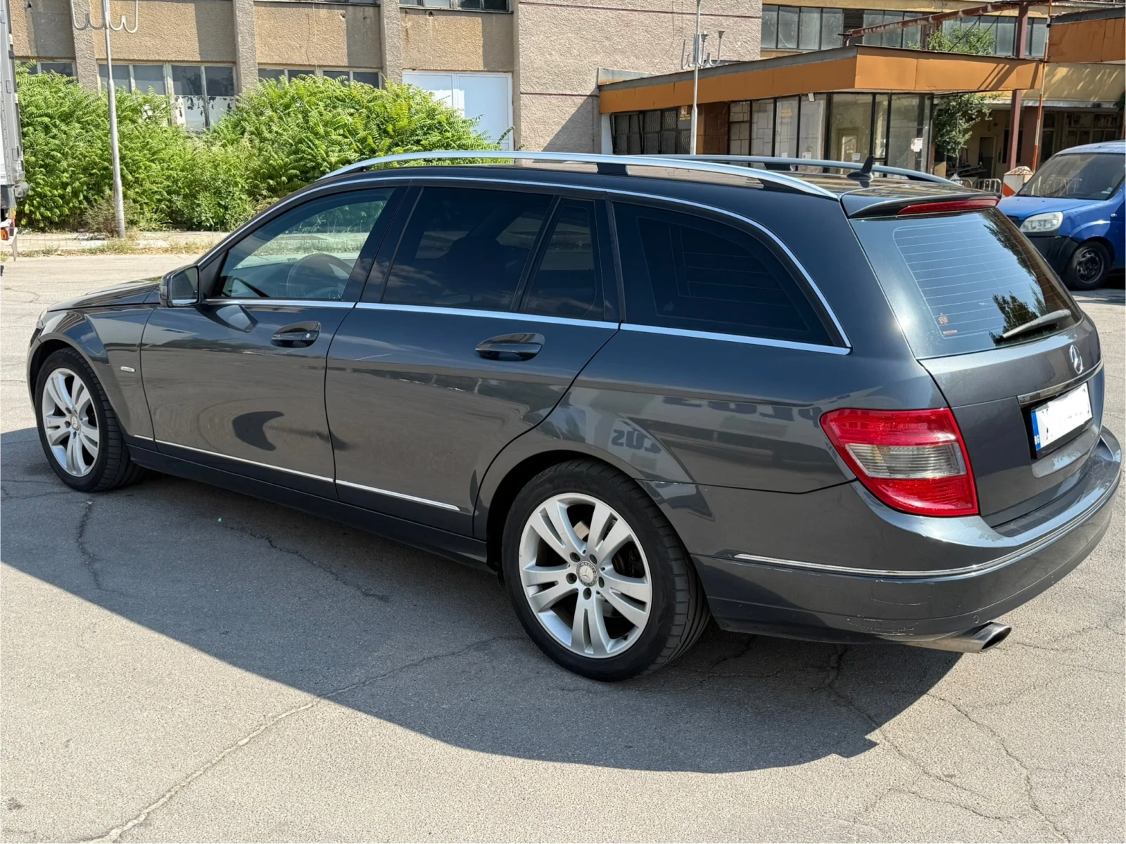 Mercedes-Benz C 220 2.2 CDI - изображение 3