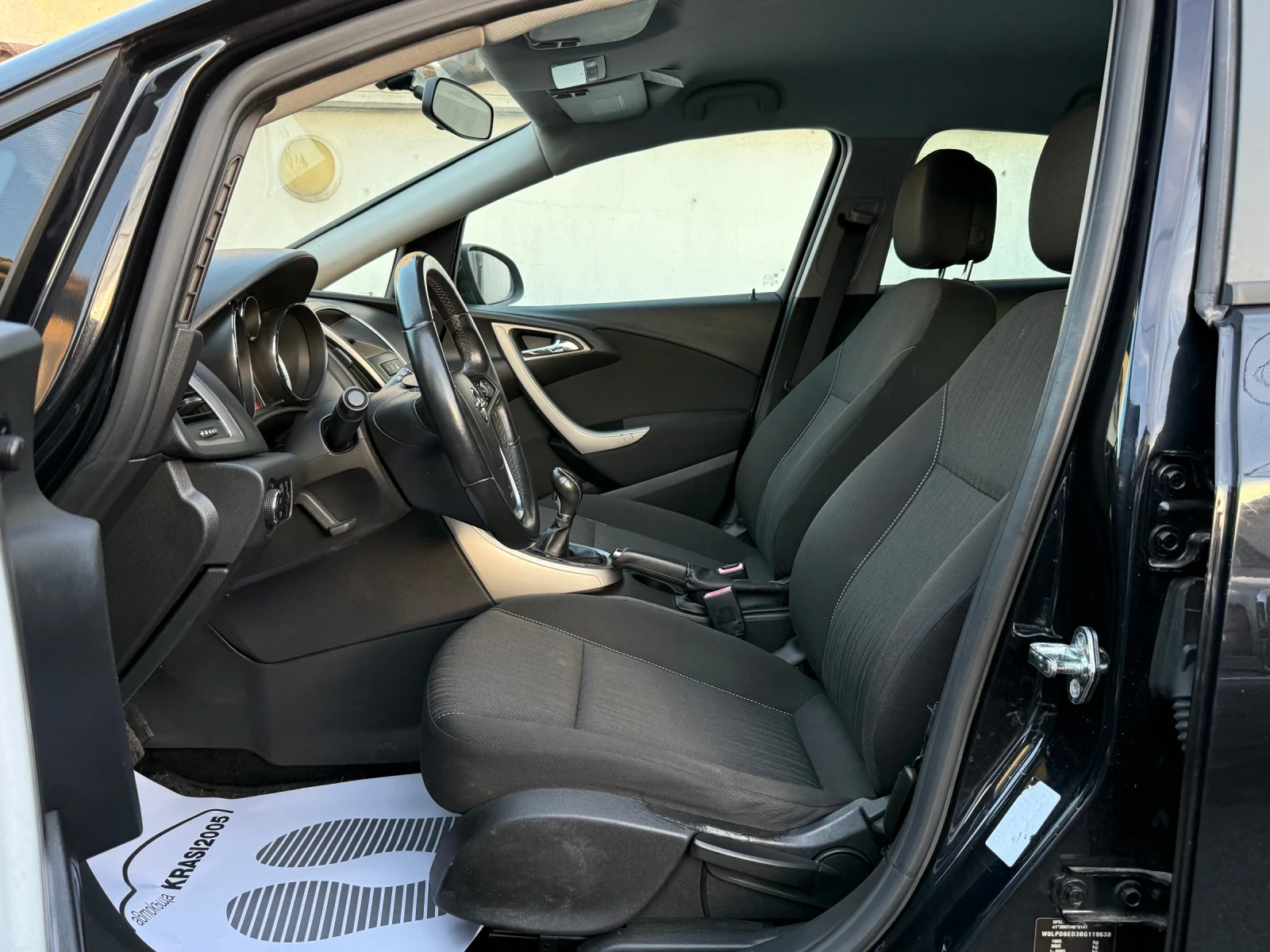 Opel Astra 1.6I 116HP  - изображение 7