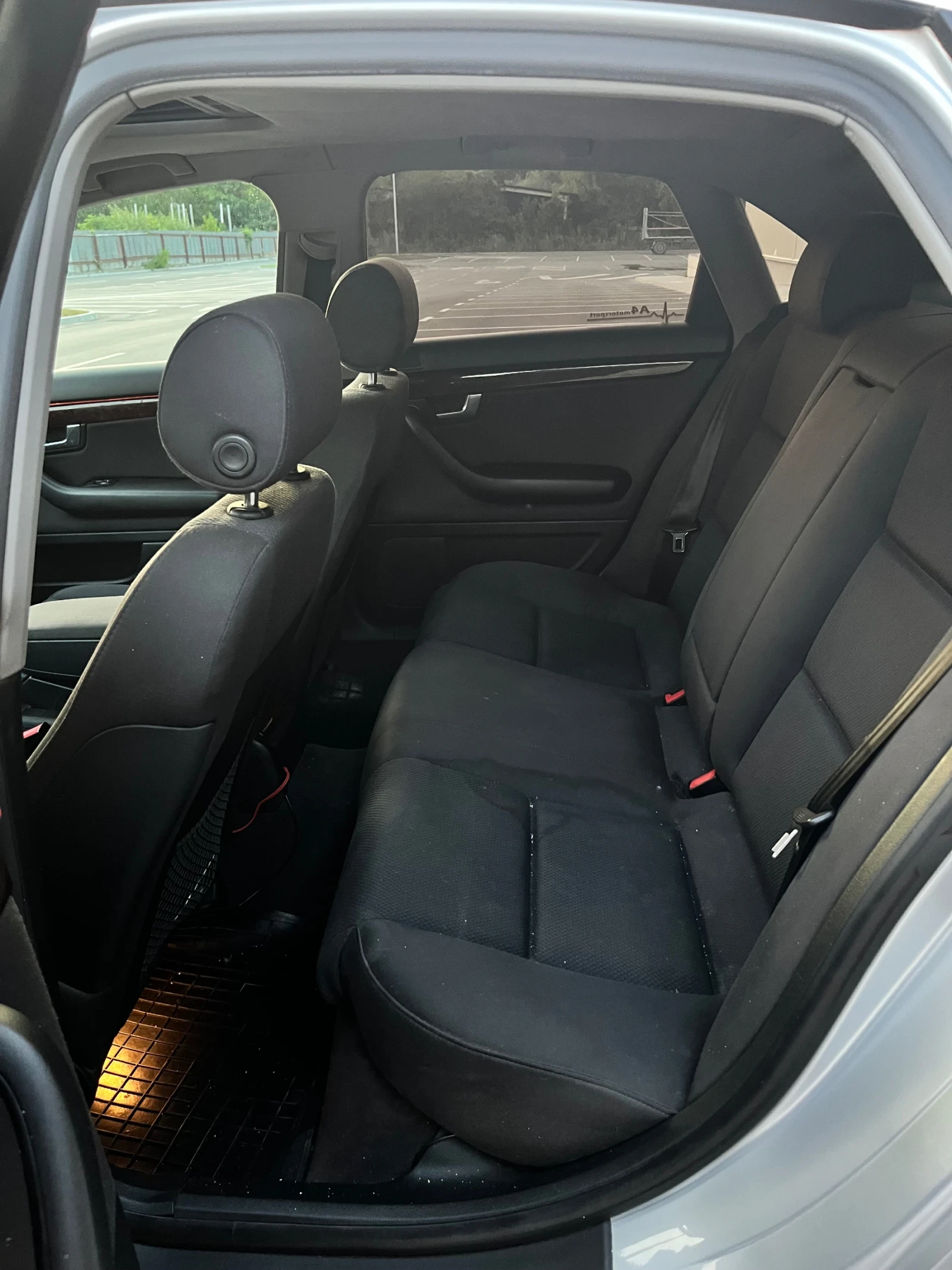 Audi A4 2.0 131кс. - изображение 9