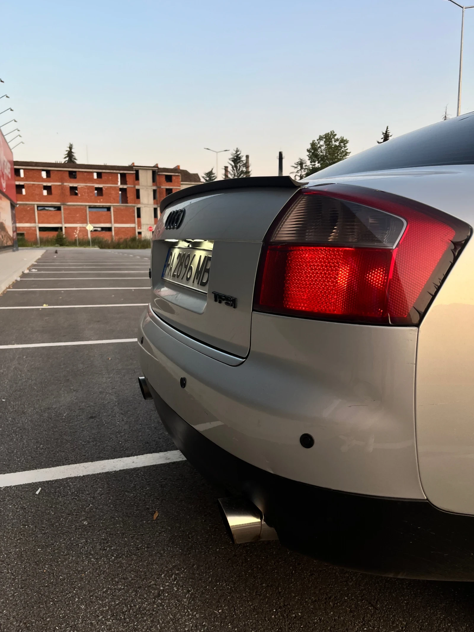 Audi A4 2.0 131кс. - изображение 5