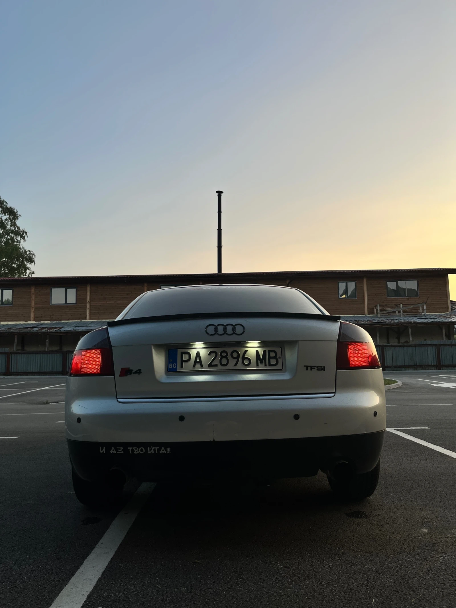 Audi A4 2.0 131кс. - изображение 4