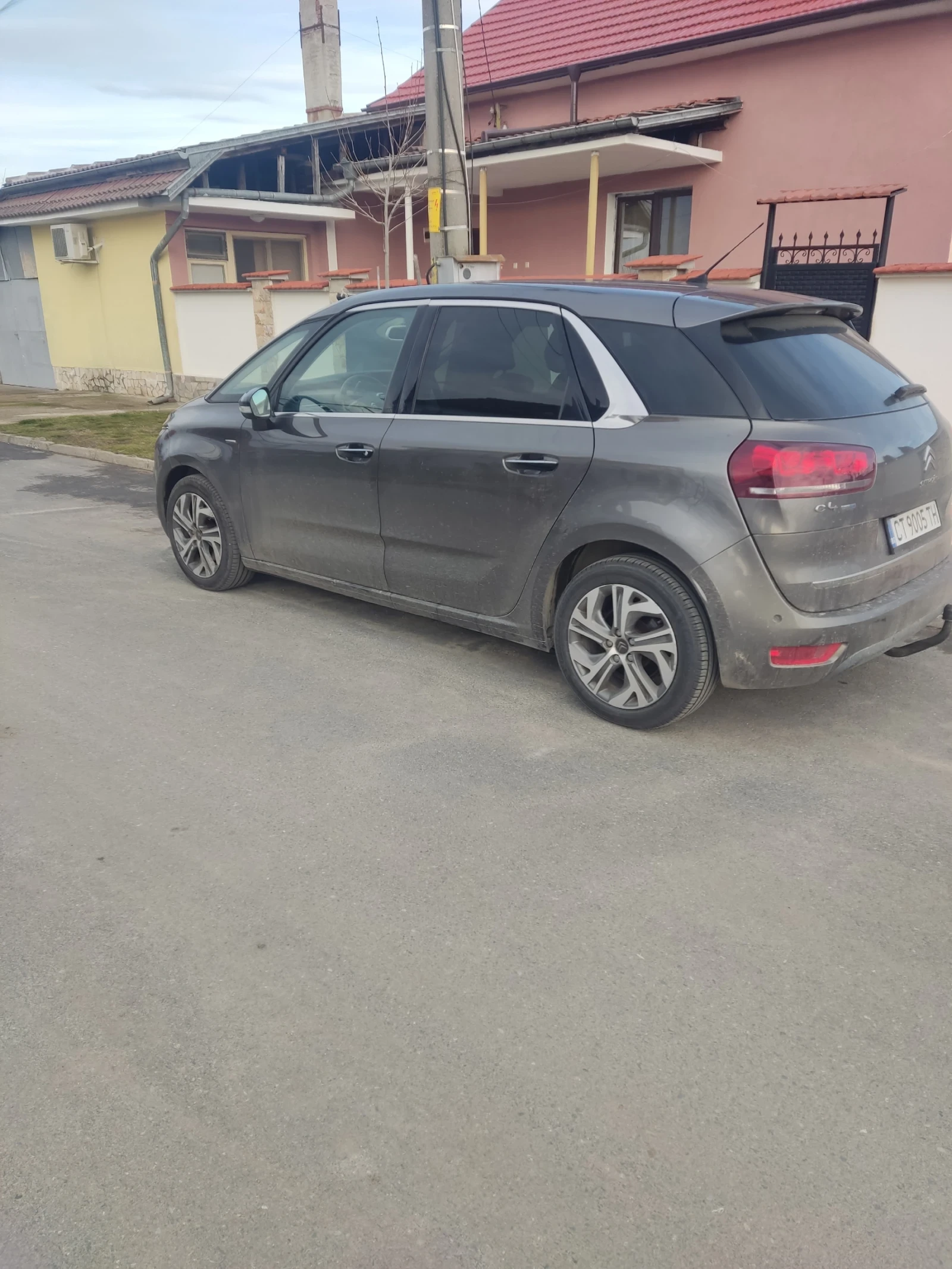 Citroen C4 Picasso 2.0 hdi - изображение 4
