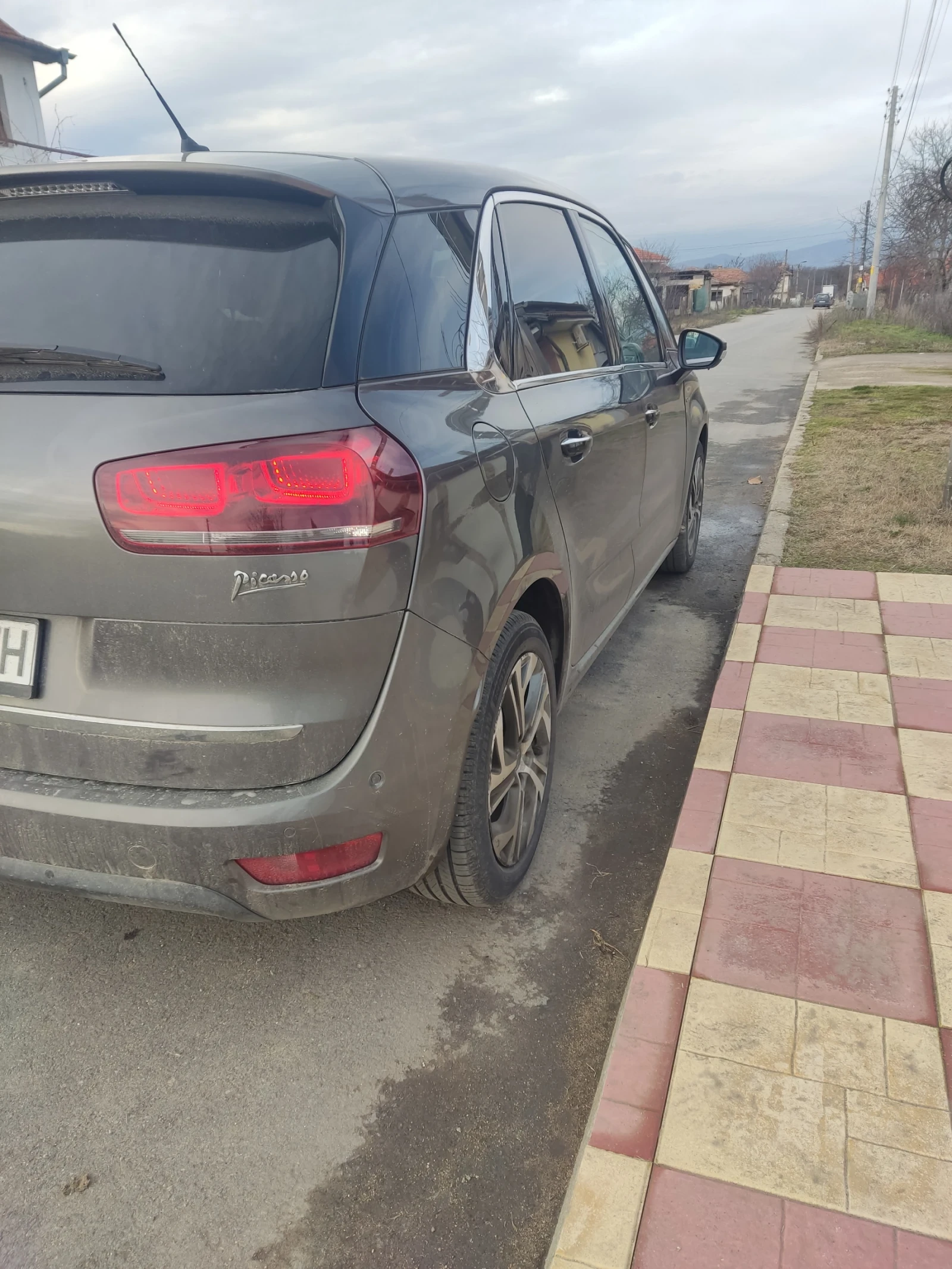 Citroen C4 Picasso 2.0 hdi - изображение 3