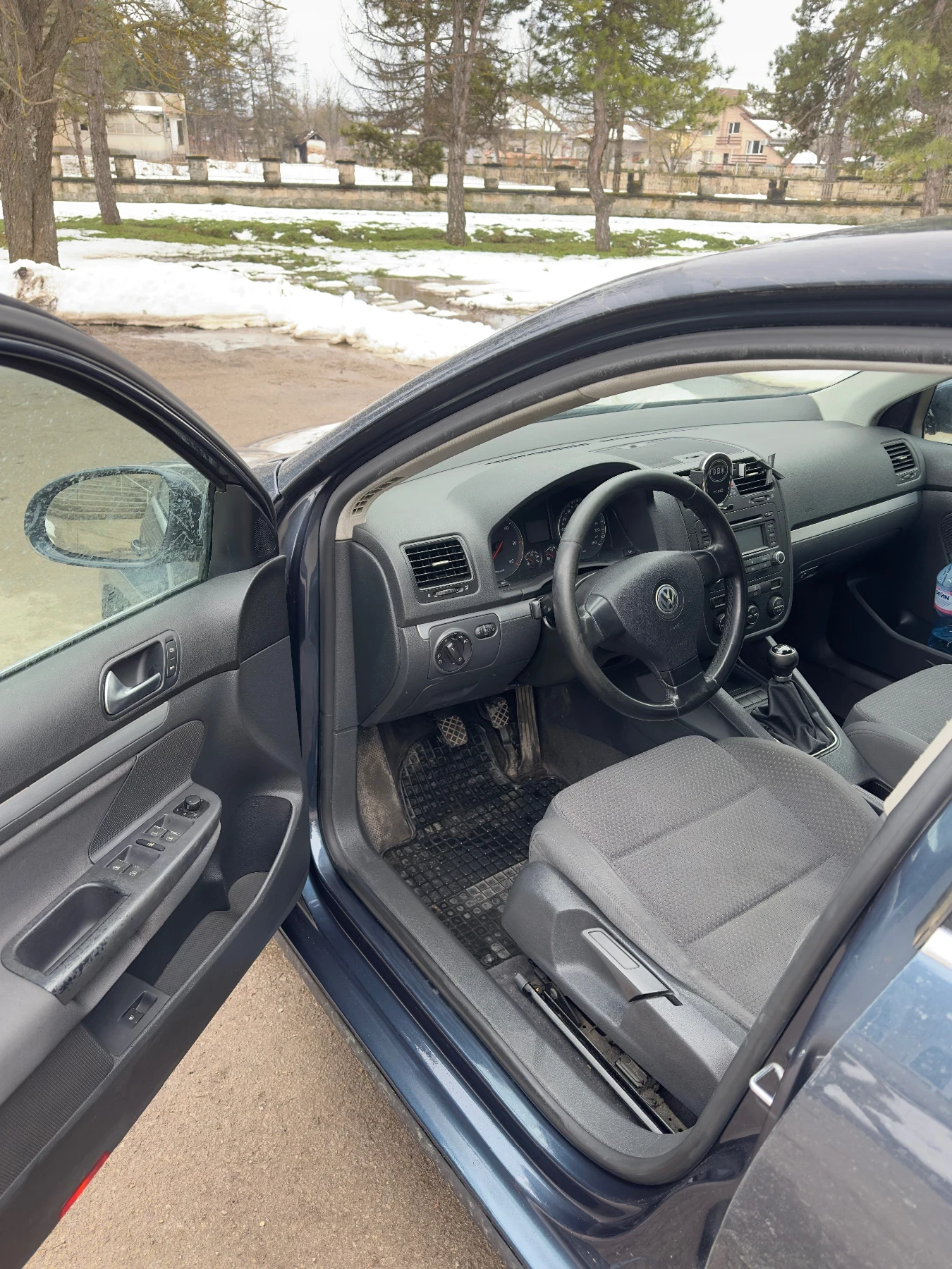 VW Jetta, снимка 10 - Автомобили и джипове - 53779383