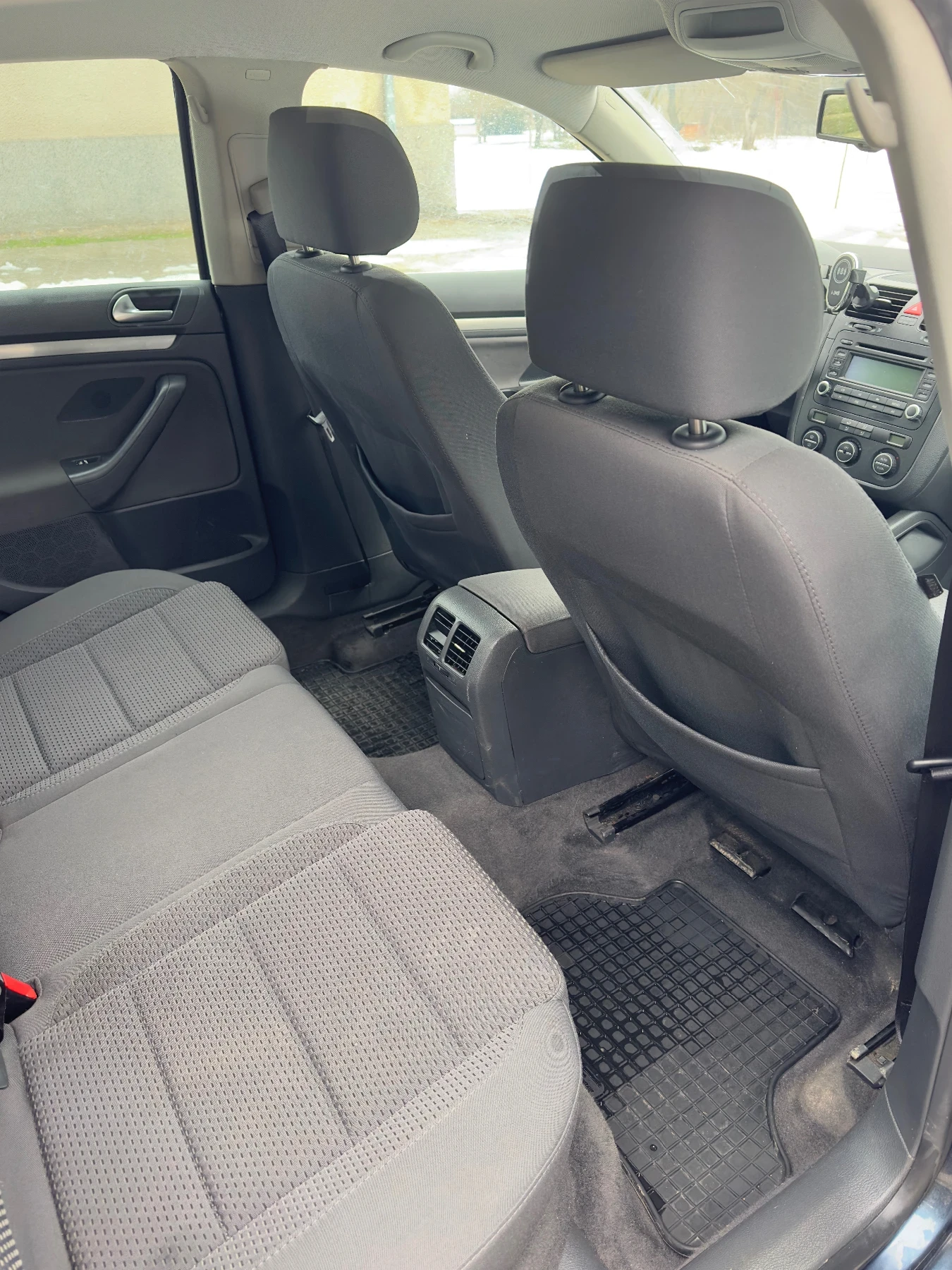 VW Jetta, снимка 12 - Автомобили и джипове - 53779383