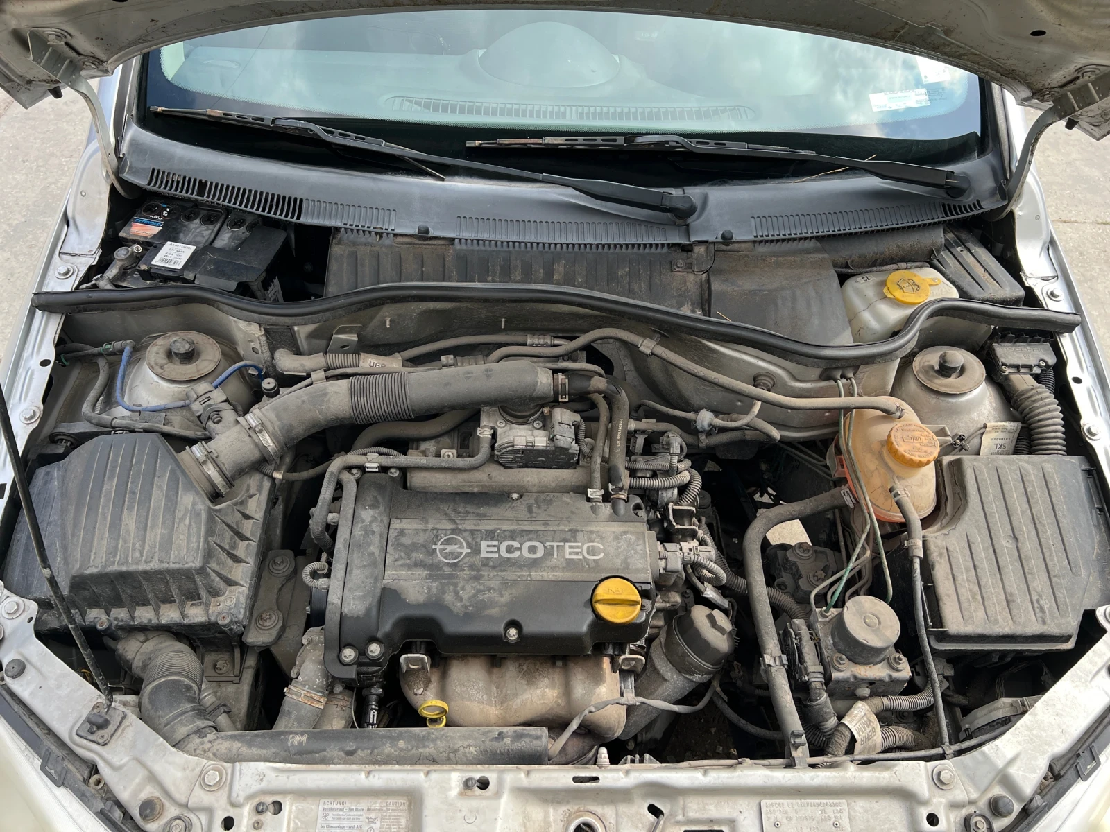 Opel Corsa 1, 2 бензин, снимка 14 - Автомобили и джипове - 53864406