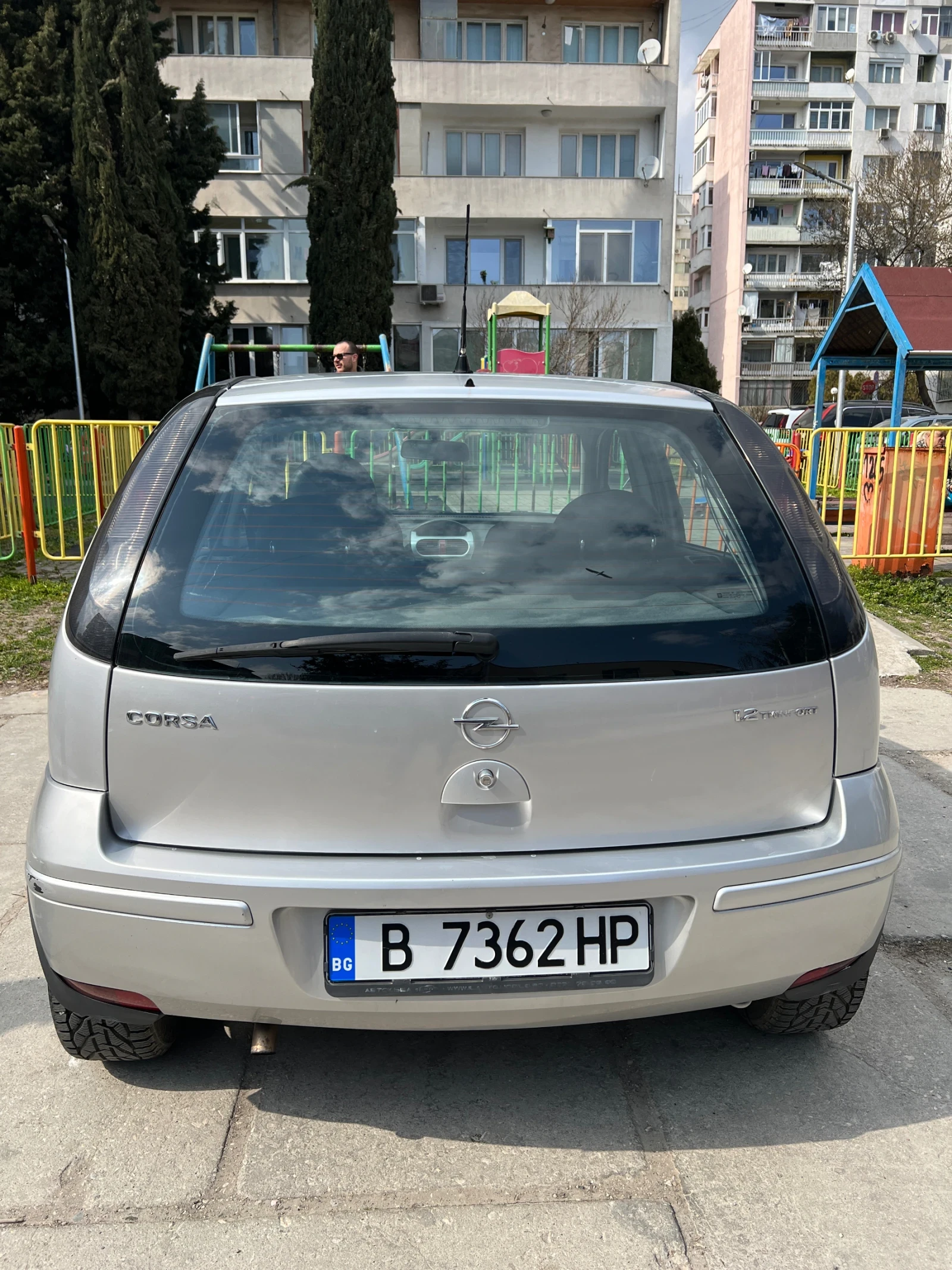 Opel Corsa 1, 2 бензин, снимка 4 - Автомобили и джипове - 53864406