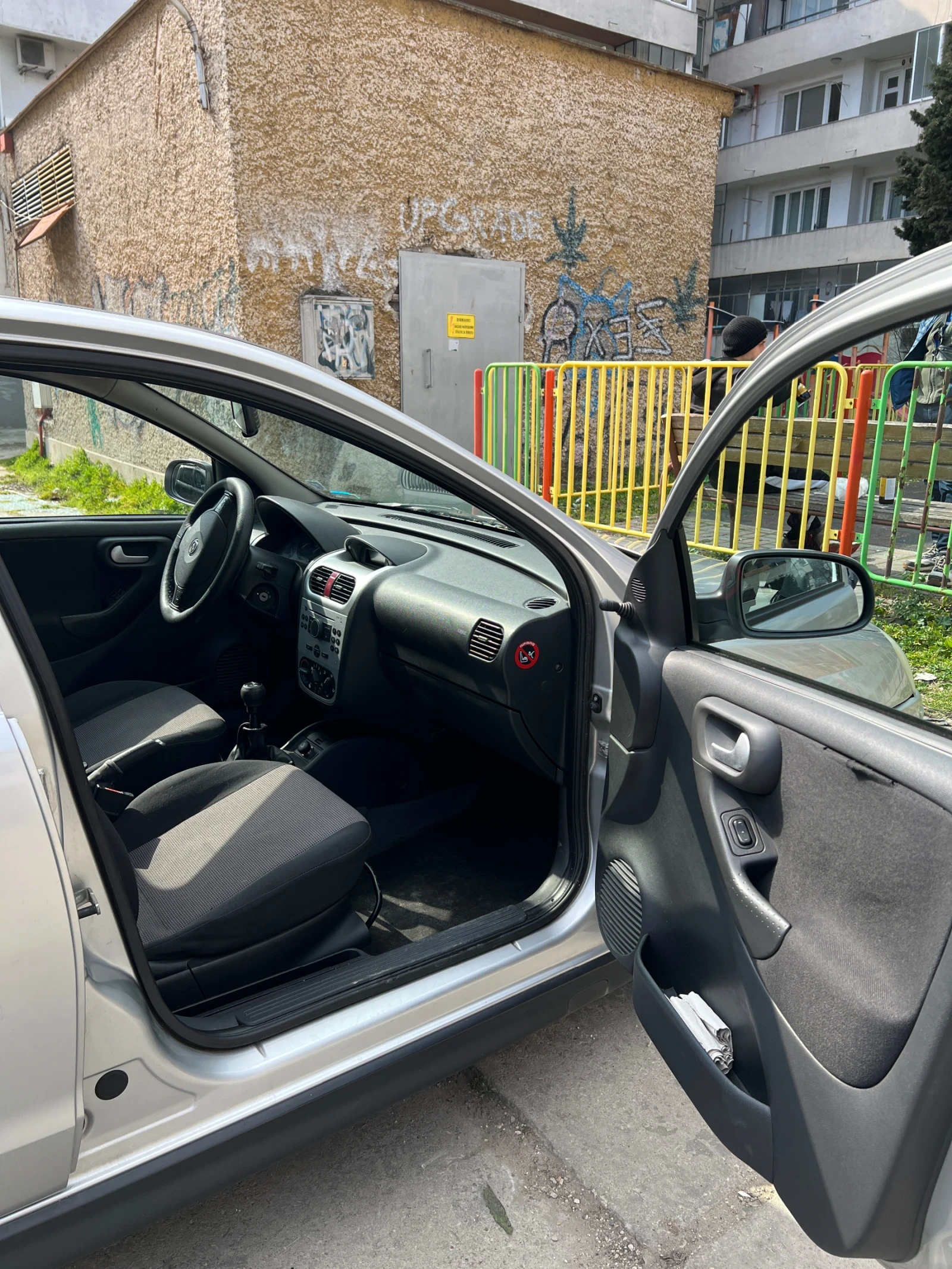 Opel Corsa 1, 2 бензин, снимка 10 - Автомобили и джипове - 53864406