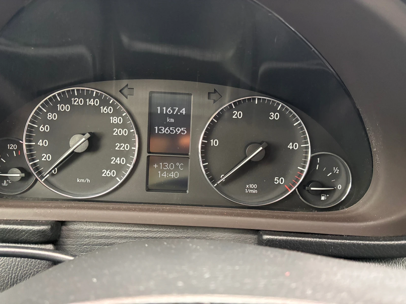 Mercedes-Benz C 200 Комби, снимка 15 - Автомобили и джипове - 53903269