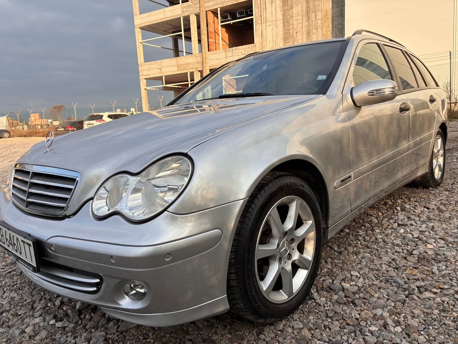 Mercedes-Benz C 200 Комби, снимка 4 - Автомобили и джипове - 53903269