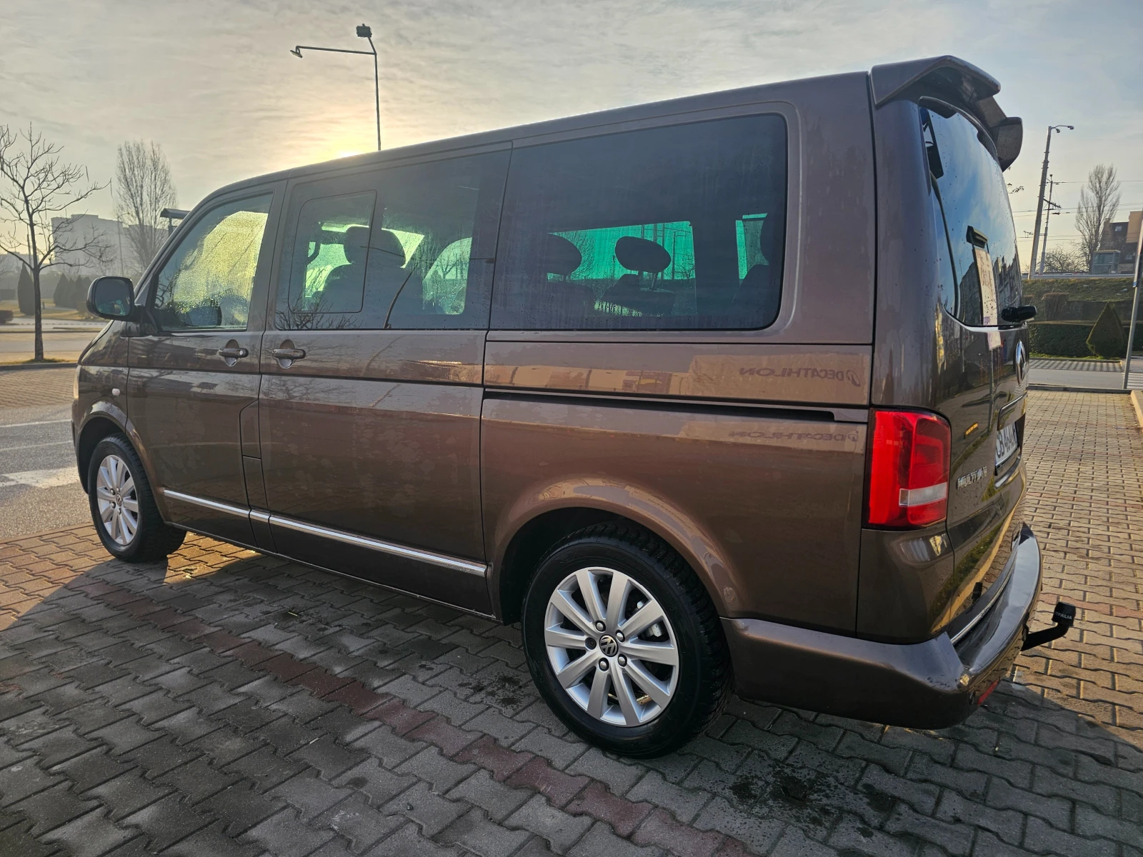 VW Multivan Highline / 4 Motion , снимка 2 - Автомобили и джипове - 53988351