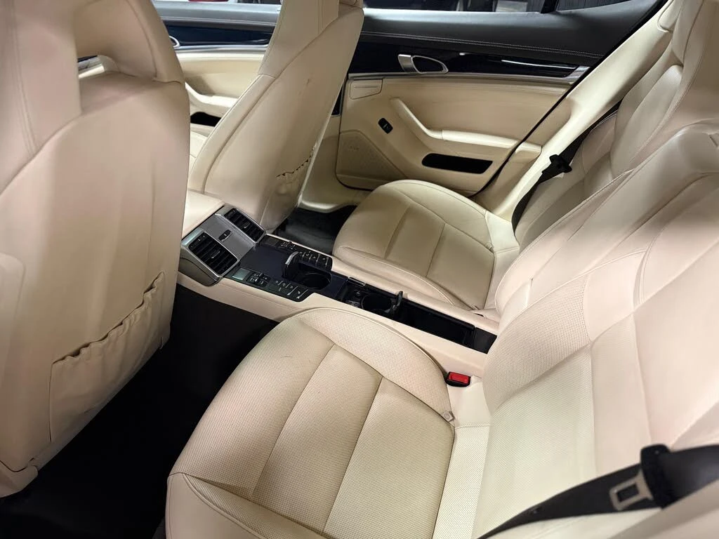 Porsche Panamera 4S * 420кс * 138.000км * АвтоКредит* (ЦЕНА ДО БГ), снимка 8 - Автомобили и джипове - 54126635