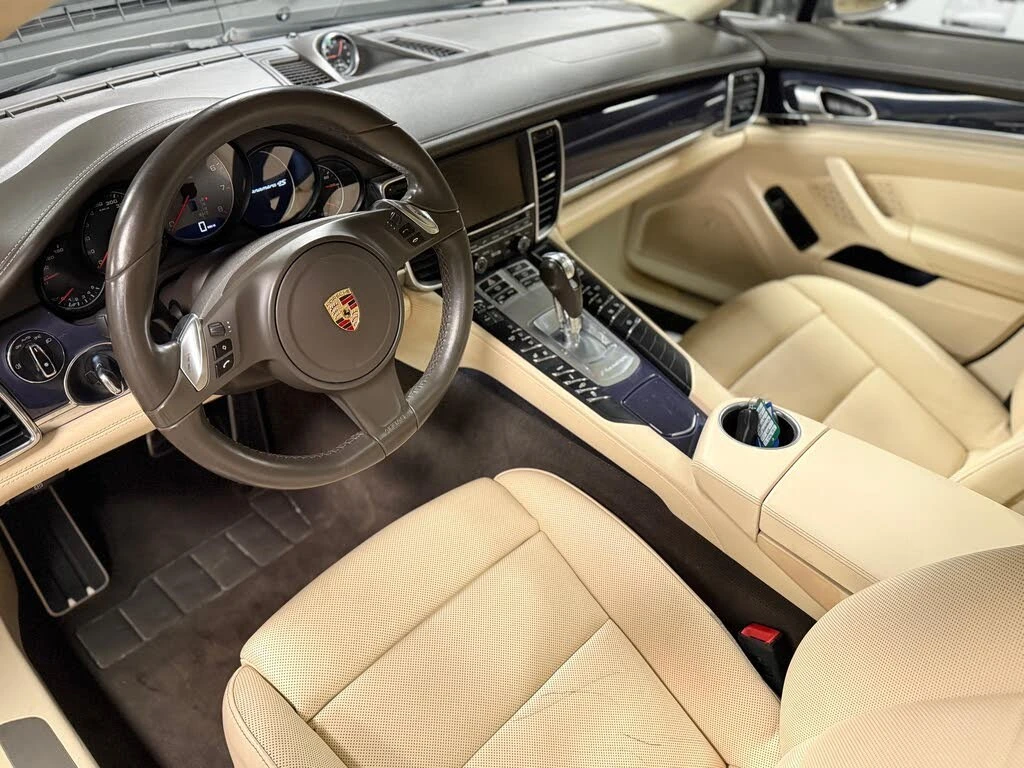 Porsche Panamera 4S * 420кс * 138.000км * АвтоКредит* (ЦЕНА ДО БГ), снимка 6 - Автомобили и джипове - 54126635