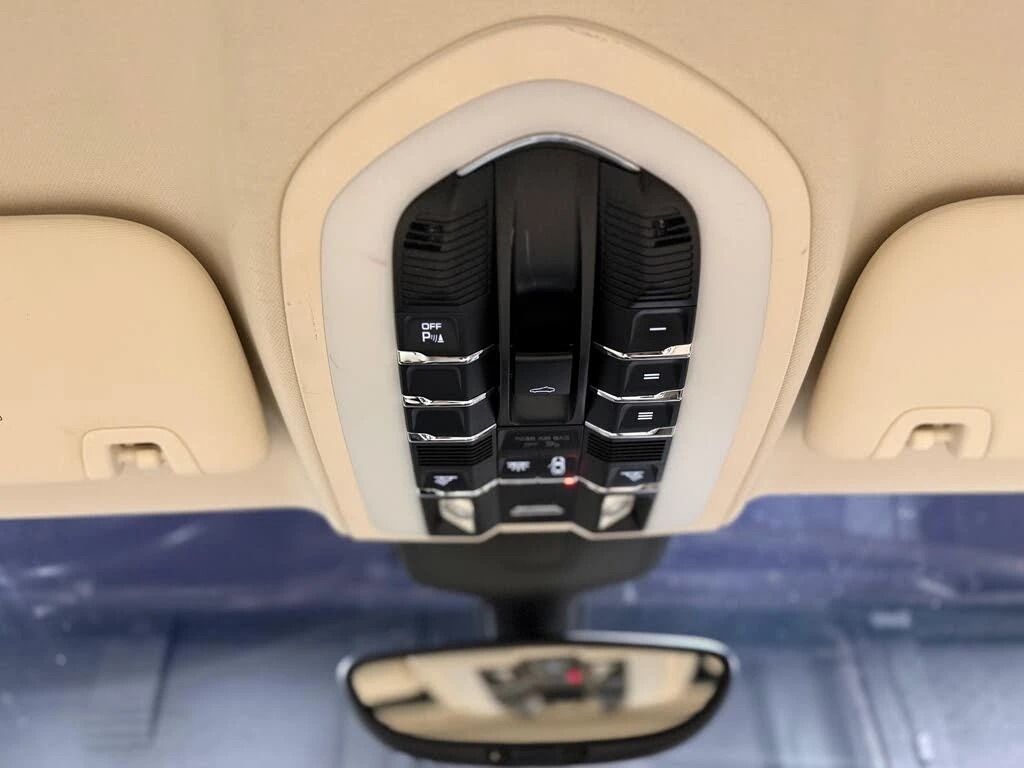 Porsche Panamera 4S * 420кс * 138.000км * АвтоКредит* (ЦЕНА ДО БГ), снимка 12 - Автомобили и джипове - 54126635