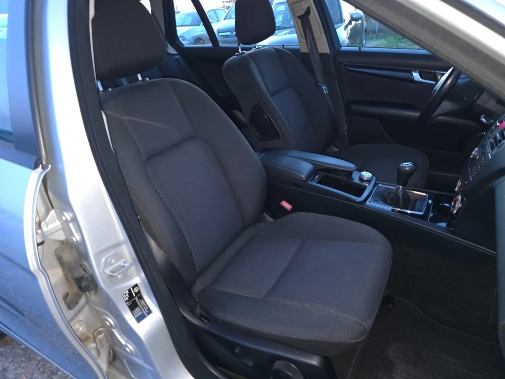 Mercedes-Benz C 220 2.2cdi Klimatronik, снимка 11 - Автомобили и джипове - 54178275
