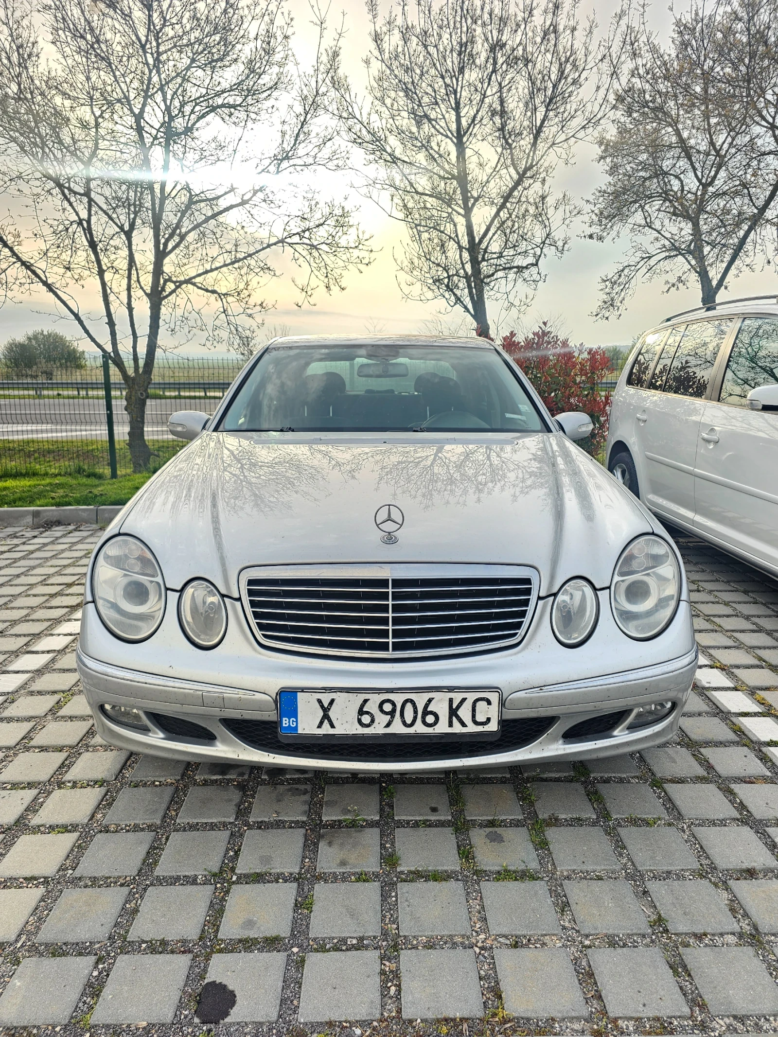 Mercedes-Benz E 320