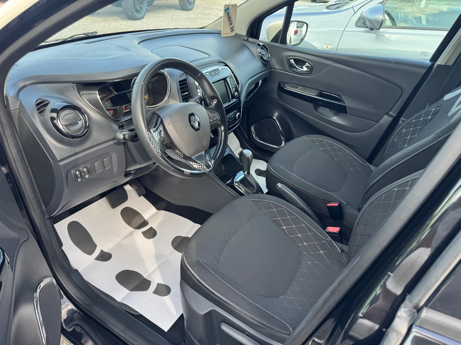 Renault Captur 1, 5dci EXCLUSIVE , снимка 6 - Автомобили и джипове - 54414806