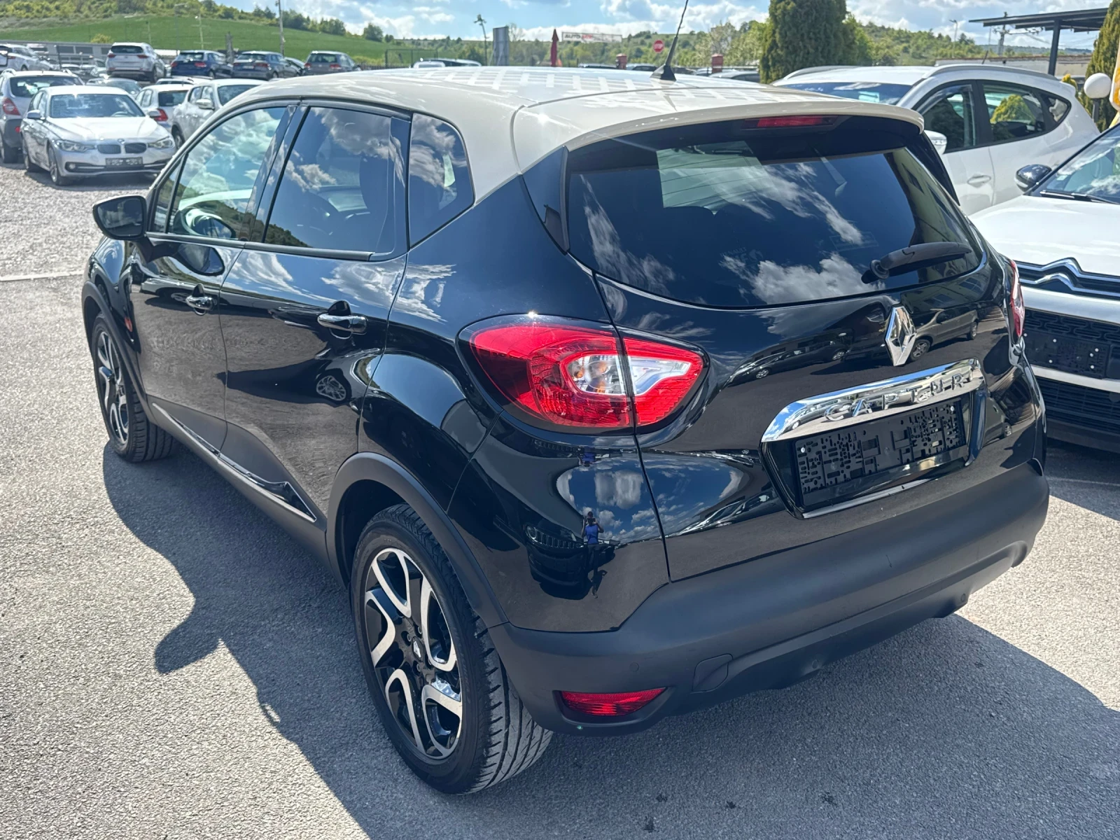 Renault Captur 1, 5dci EXCLUSIVE , снимка 4 - Автомобили и джипове - 54414806