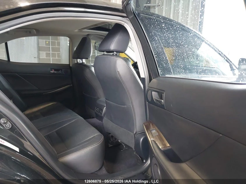 Lexus IS 350 3.5l, снимка 8 - Автомобили и джипове - 54992512