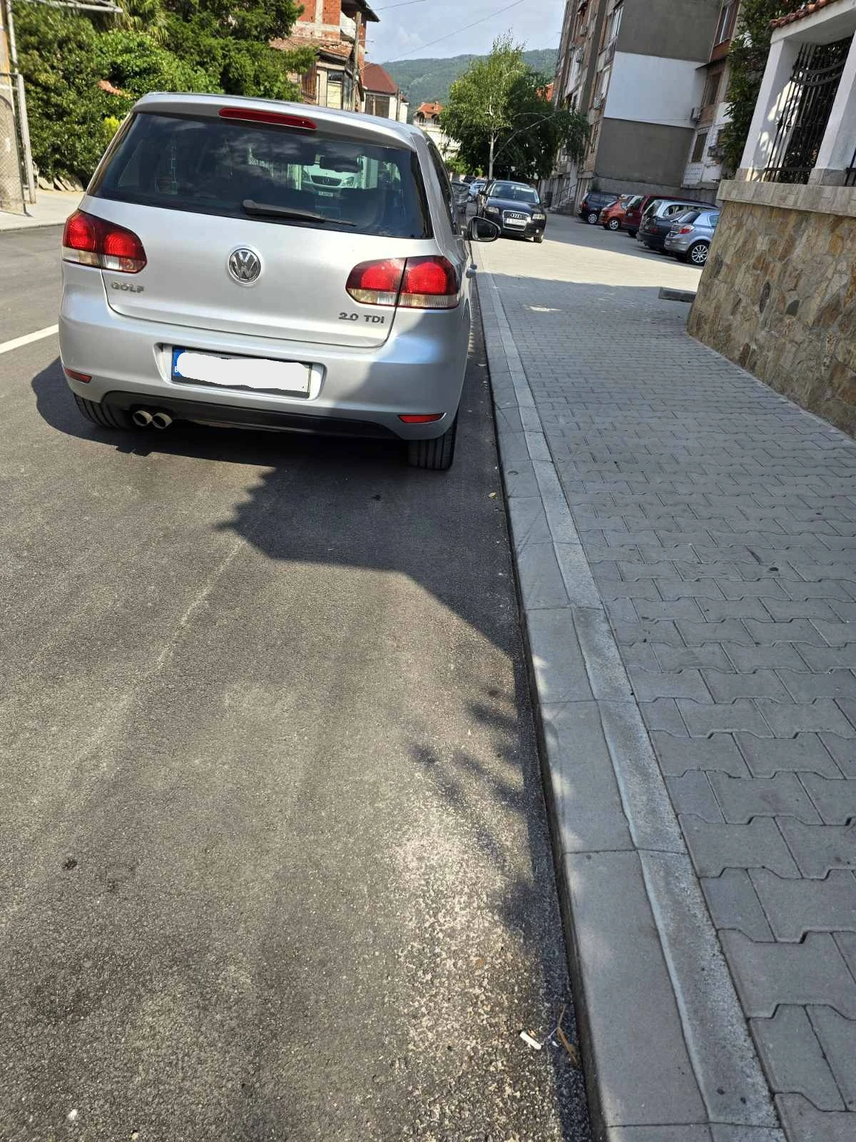 VW Golf 2.0 TDI, снимка 4 - Автомобили и джипове - 55100977