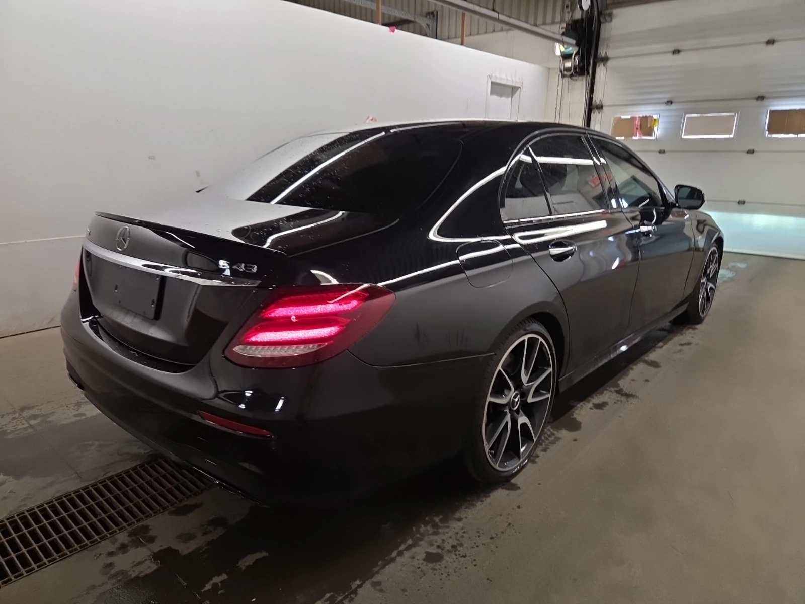 Mercedes-Benz E 43 AMG V6 BITURBO * HEAD UP * BURMESTER * CARFAX *  | Mobile.bg � ����������� 4
