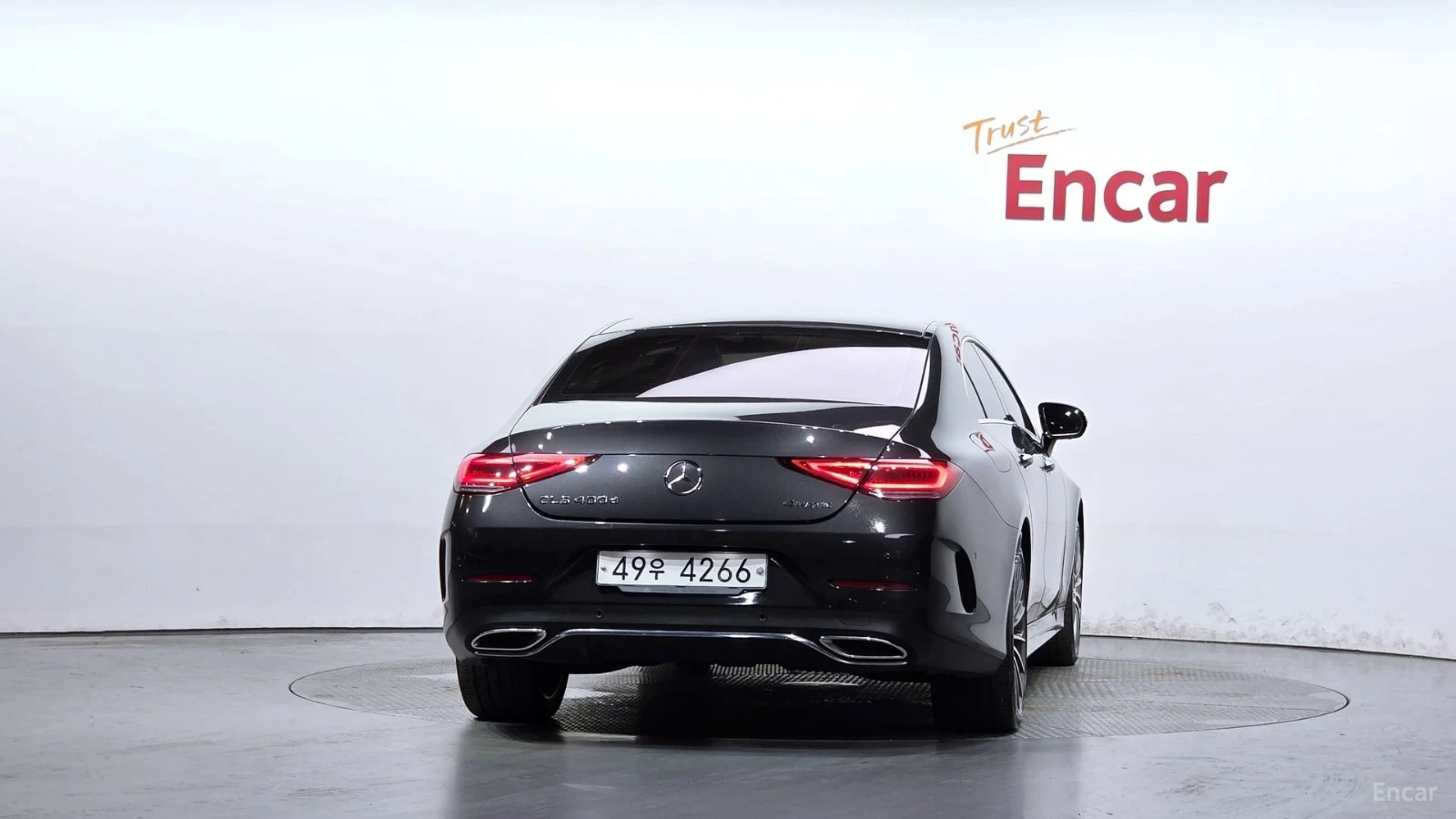 Mercedes-Benz CLS 400 4MATIC/AMG-LINE/FULL-ASSISTS/BURMESTER/SUNROOF, снимка 4 - Автомобили и джипове - 55660348