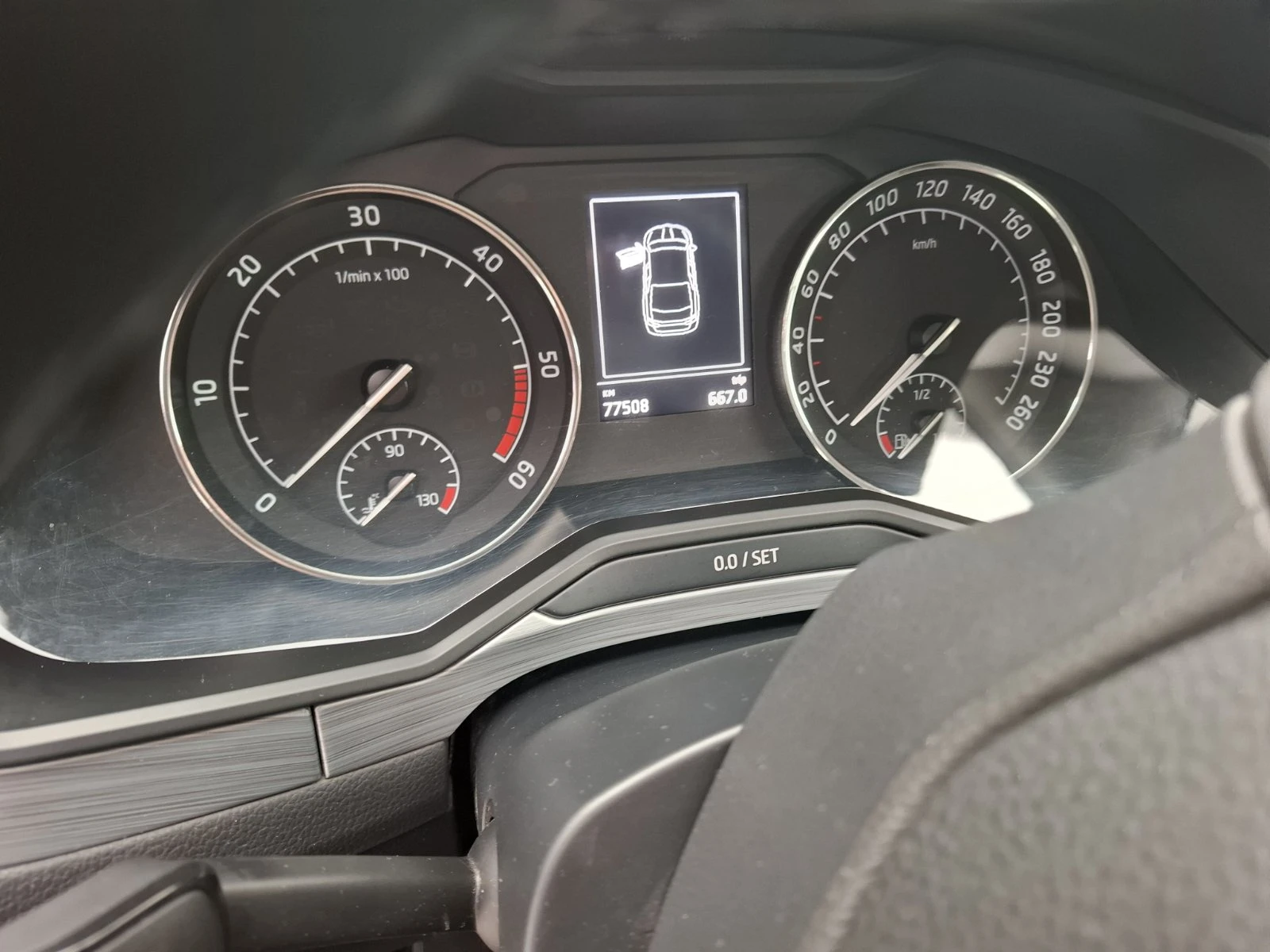 Skoda Superb, снимка 9 - Автомобили и джипове - 55715042