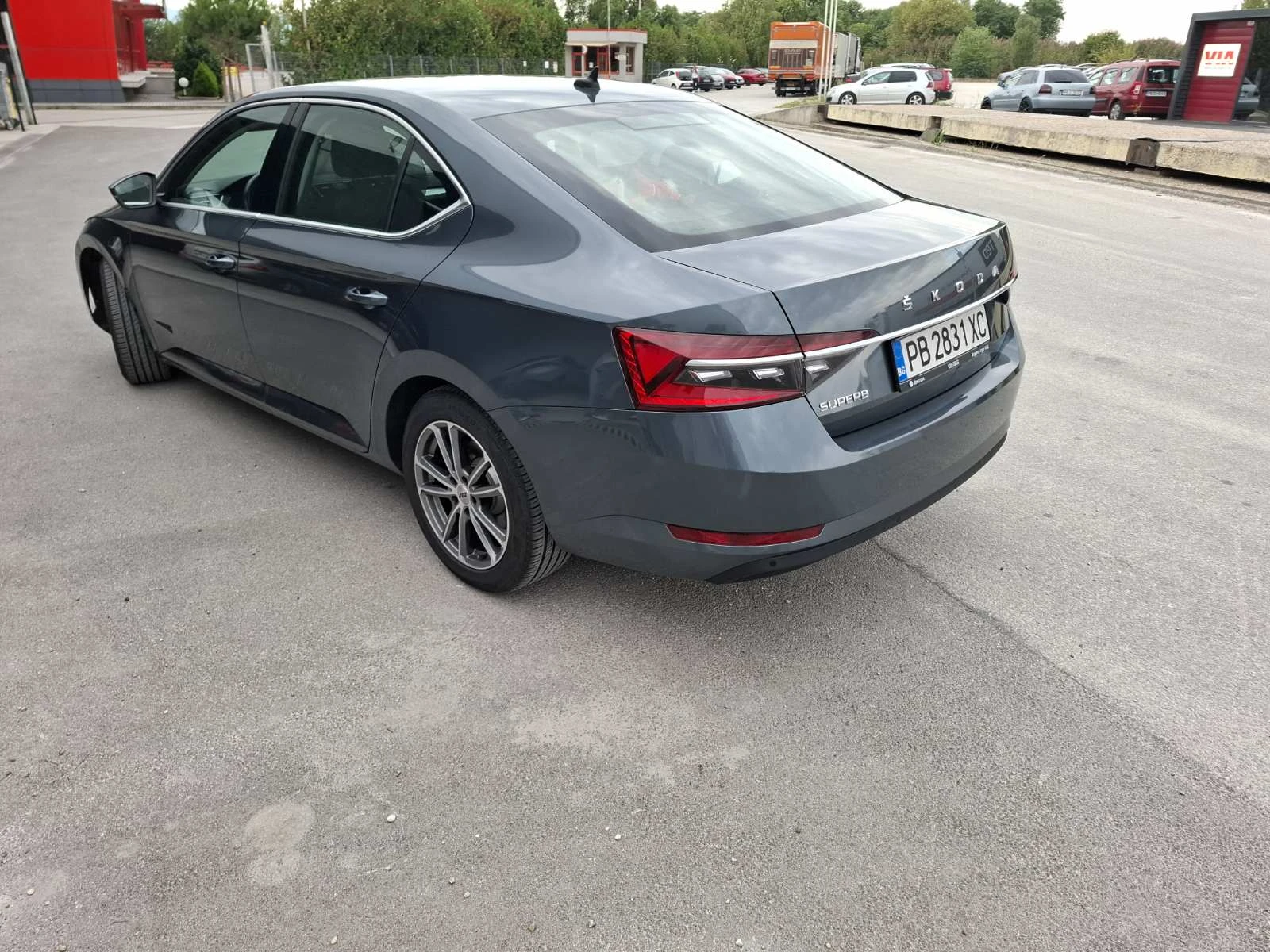 Skoda Superb, снимка 4 - Автомобили и джипове - 55715042