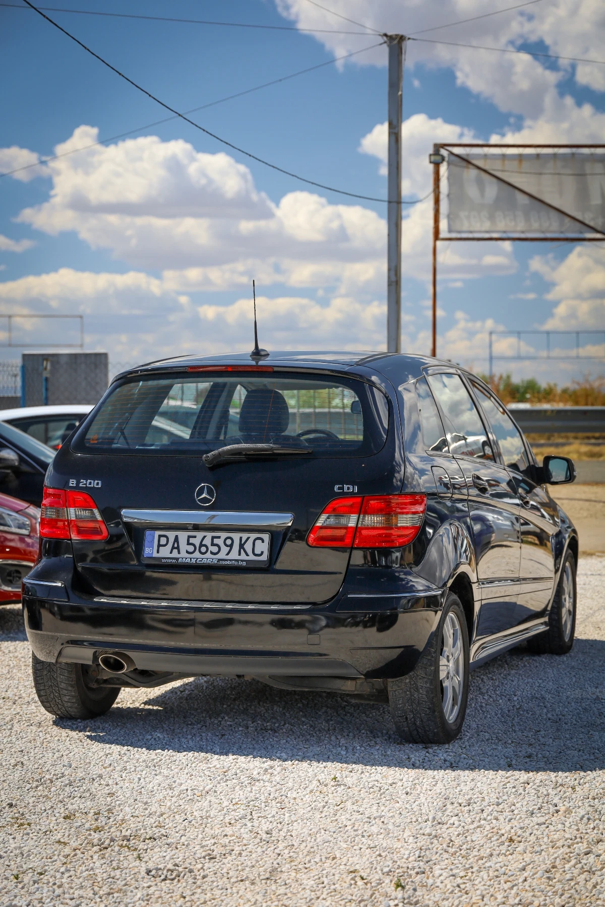 Mercedes-Benz B 200 * КАМЕРА* NAVI* АВТОМАТИК* FACELIFT-ЛИЗИНГ, снимка 4 - Автомобили и джипове - 55998464