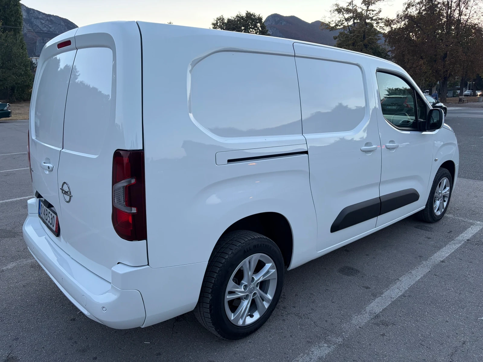 Opel Combo 1.5 CDTI Maxi Automatik , снимка 5 - Автомобили и джипове - 56363226