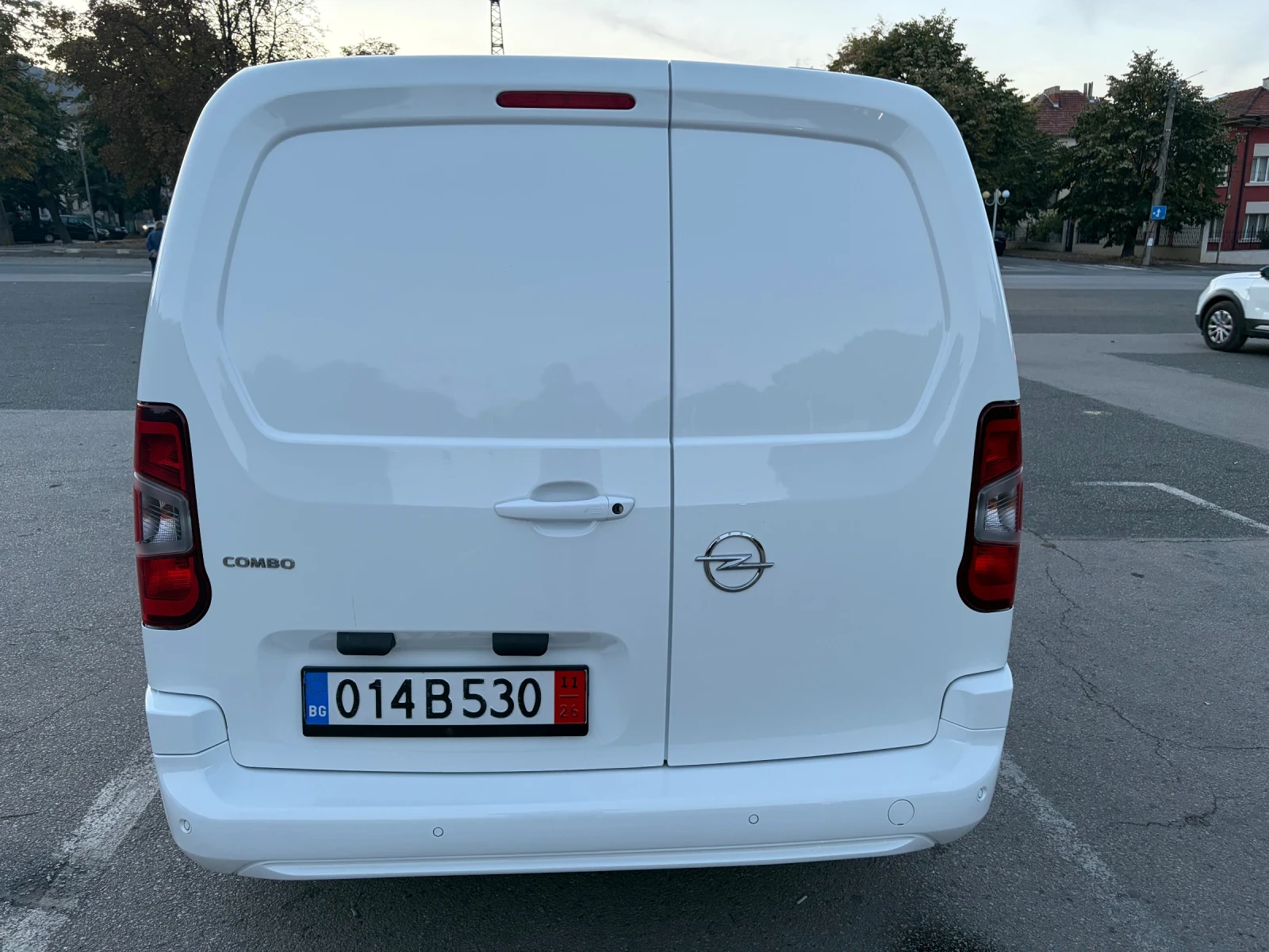Opel Combo 1.5 CDTI Maxi Automatik , снимка 4 - Автомобили и джипове - 56363226