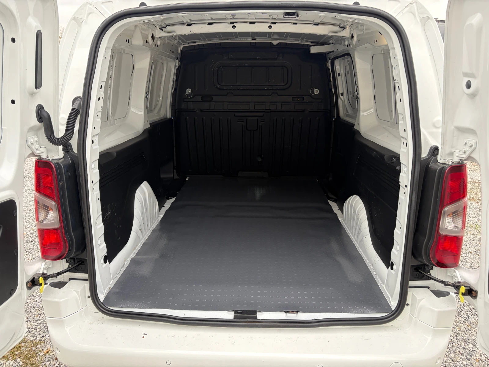 Opel Combo 1.5 CDTI Maxi Automatik  | Mobile.bg � ����������� 9