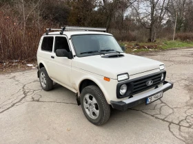 Lada Niva 1.7i - уникат 71000км., снимка 3