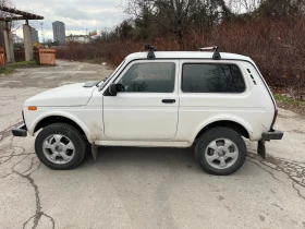 Lada Niva 1.7i - уникат 71000км., снимка 14