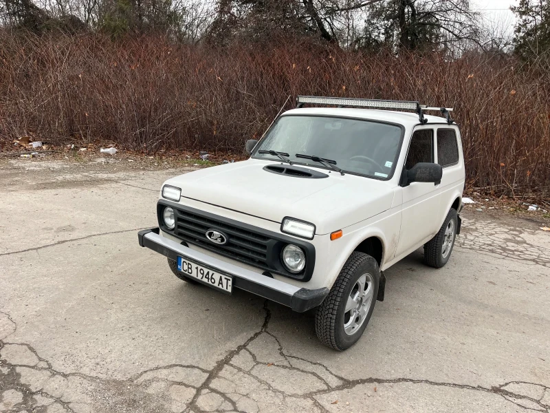 Lada Niva 1.7i - уникат 71000км., снимка 1 - Автомобили и джипове - 48321076