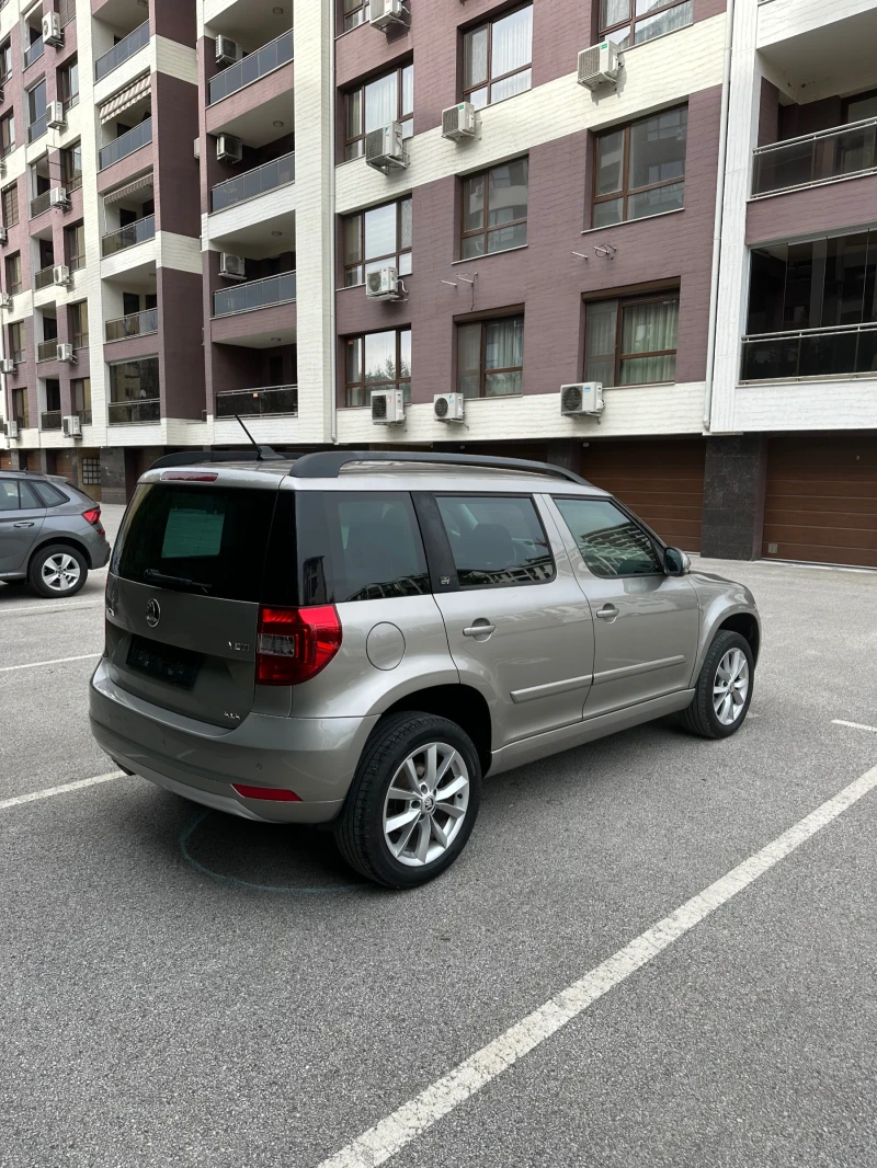 Skoda Yeti 2.0 150 FACELIFT , снимка 7 - Автомобили и джипове - 49466913