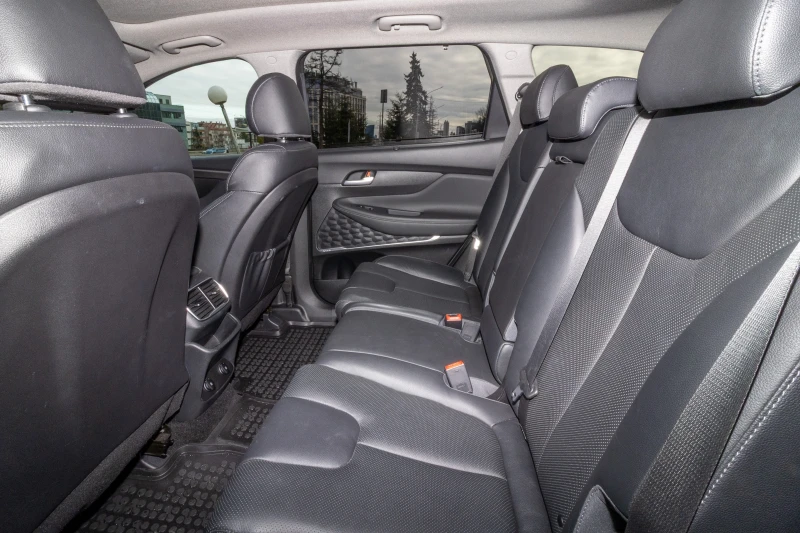 Hyundai Santa fe ULTIMATE на ТОП ЦЕНА и с гаранция!!!, снимка 9 - Автомобили и джипове - 53271027