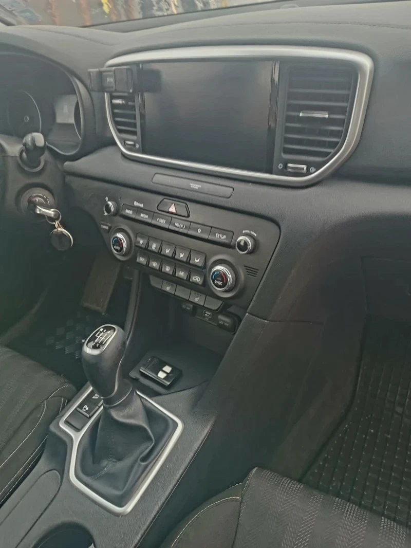 Kia Sportage Гаранционна!Закупена от Киа моторс - изображение 5
