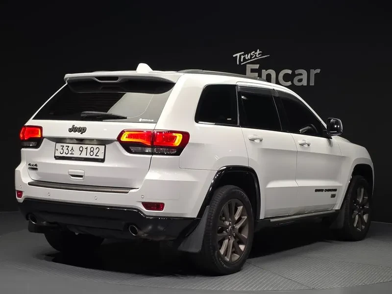Jeep Cherokee 3.0 Diesel 75Th Special Edition Wk2, снимка 2 - Автомобили и джипове - 55644283