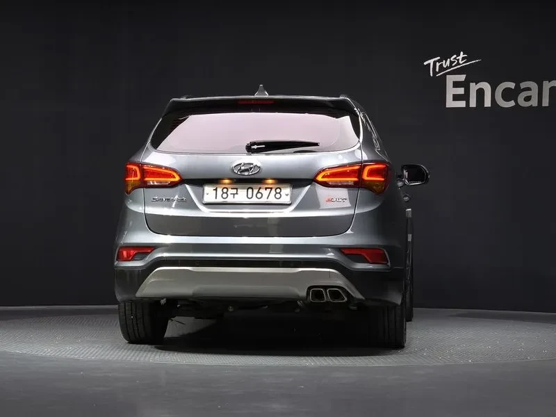 Hyundai Santa fe 2.0 2WD PREMIUM, снимка 4 - Автомобили и джипове - 56354205