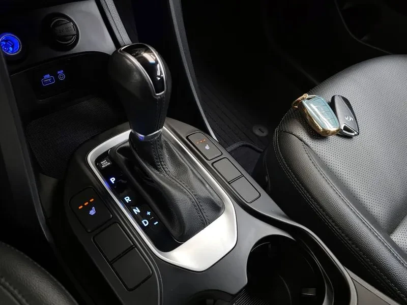 Hyundai Santa fe 2.0 2WD PREMIUM, снимка 9 - Автомобили и джипове - 56354205