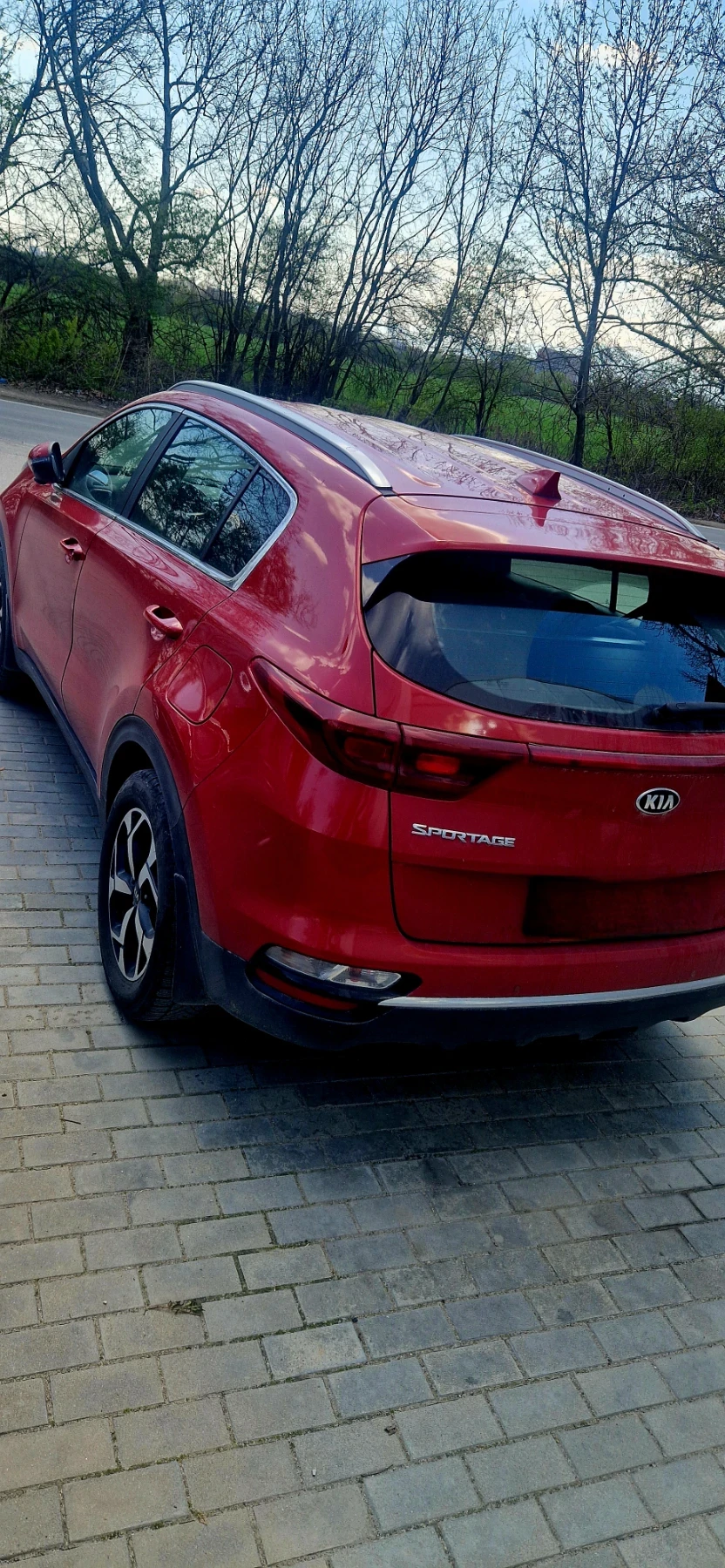 Kia Sportage Гаранционна!Закупена от Киа моторс - изображение 3