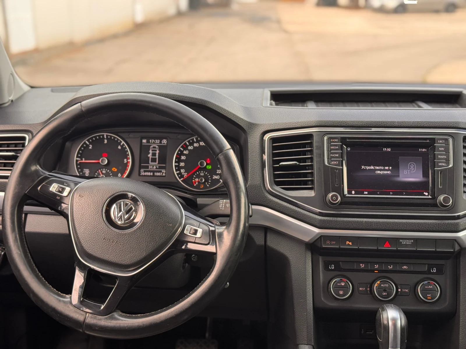 VW Amarok 3.0 V6 нов внос - изображение 8