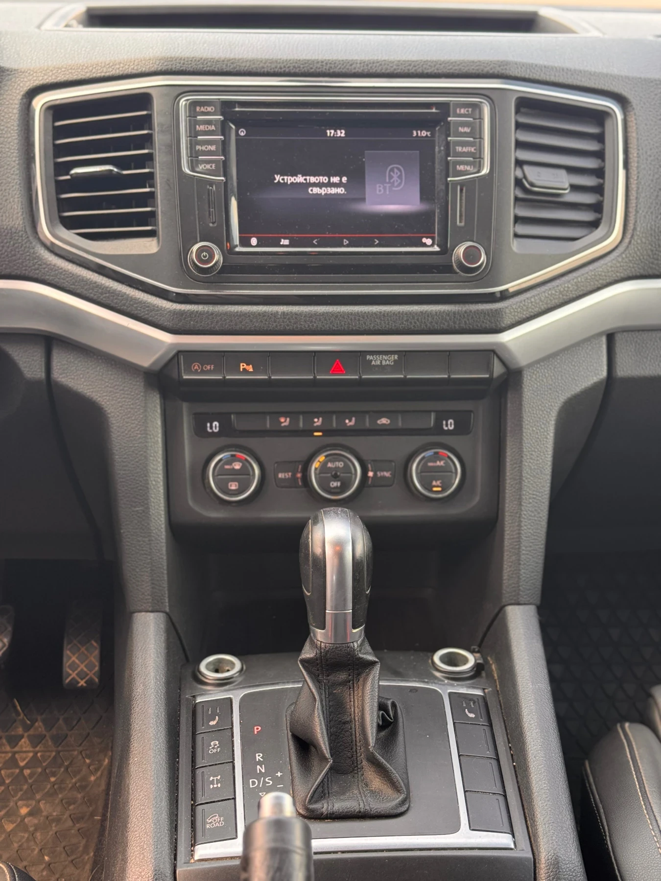 VW Amarok 3.0 V6 нов внос - изображение 9